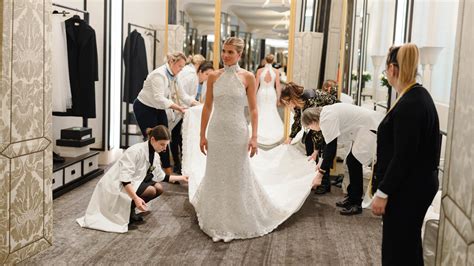 chanel vestidos de novia|Los tres vestidos de Chanel que llevó Sofia Richie en su boda .